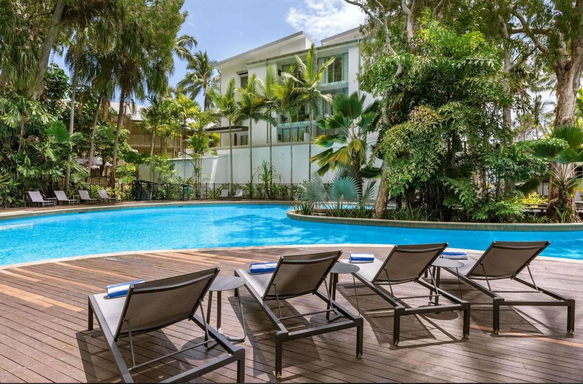 Palm Cove Beachside Apartments - Pool And Garden Views Екстериор снимка